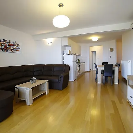 Apartments Villa San Antonio Apartment