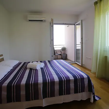 Apartments Villa San Antonio Apartment *